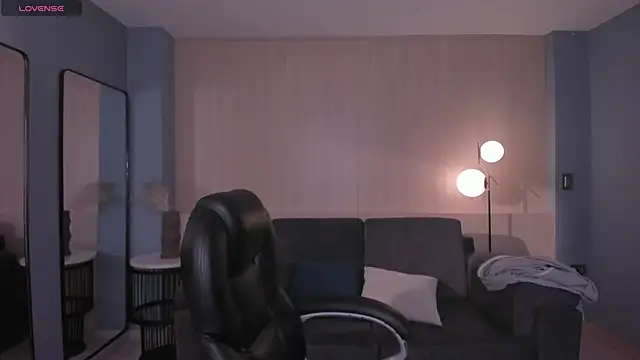 Snapshot of CelesteMoonX chatting on 05.19.26 CelesteMoonX online show from 05.19.26