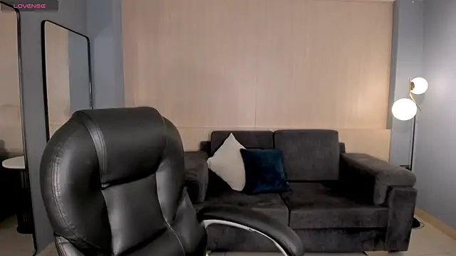 Snapshot of CelesteMoonX chatting on 06.11.26 CelesteMoonX online show from 06.11.26