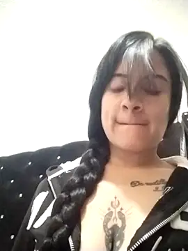 chloe bunny online show from 11.05.25