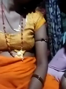 Snapshot of Hot_Lilly02 chatting on 11.04.25 Hot Lilly02 online show from 11.04.25