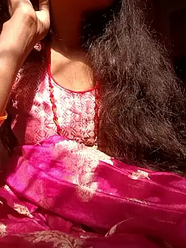 Snapshot of Hot_Lilly02 chatting on 11.30.25 Hot Lilly02 online show from 11.30.25