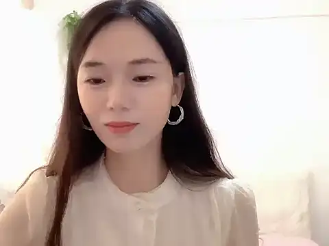 Snapshot of Keke-Baby170 chatting on 10.28.25 Keke-Baby170 online show from 10.28.25