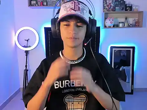 Alejo Desire online show from 11.13.25