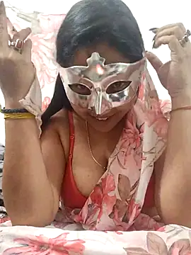 Snapshot of hornybitch690 chatting on 11.24.25 hornybitch690 online show from 11.24.25