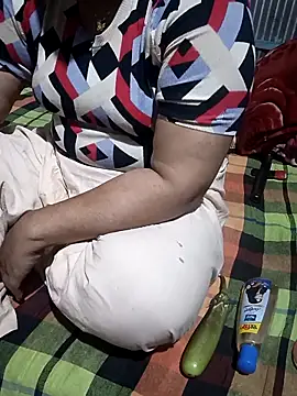 Priyanka-Khan online show from 06.14.26