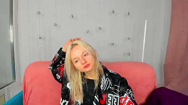 Snapshot of AlessaKiss chatting on 05.29.26 AlessaKiss online show from 05.29.26
