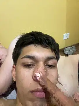 Gayunidos online show from 03.19.26