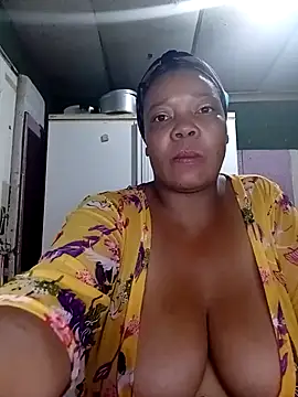boobsqueenxo online show from 11.16.25