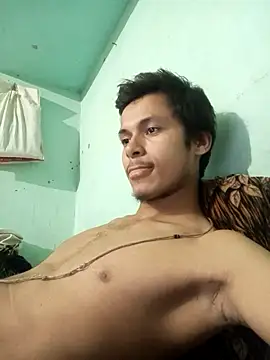 Snapshot of maxmishra18 chatting on 10.27.25 maxmishra18 online show from 10.27.25