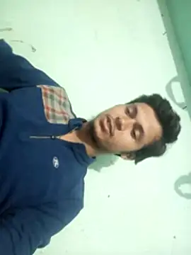 Snapshot of maxmishra18 chatting on 11.18.25 maxmishra18 online show from 11.18.25