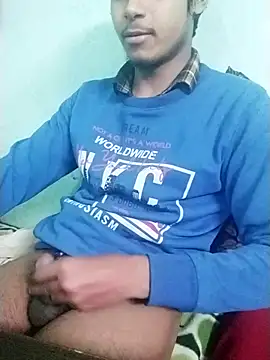 Snapshot of maxmishra18 chatting on 12.02.25 maxmishra18 online show from 12.02.25