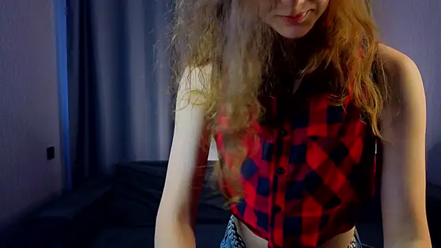 Snapshot of FoxFever chatting on 11.17.25 FoxFever online show from 11.17.25