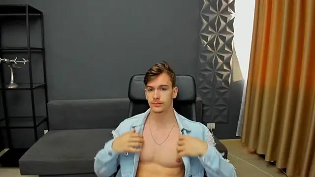 BradyFlint online show from 04.24.26
