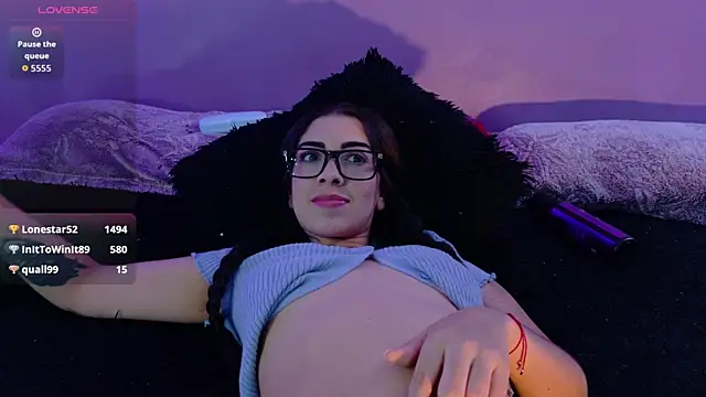 Snapshot of Mariam_cuttee chatting on 03.27.26 Mariam cuttee online show from 03.27.26