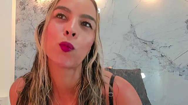 Karina chastillo online show from 04.22.26