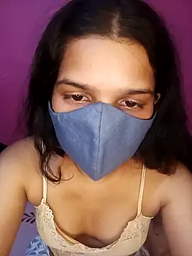 Lovely Queennn online show from 10.17.25