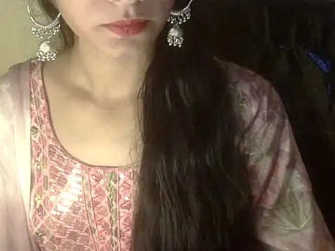 Snapshot of Shezi_N chatting on 10.21.25 Shezi N online show from 10.21.25