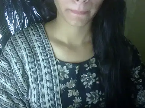 Snapshot of Shezi_N chatting on 10.25.25 Shezi N online show from 10.25.25