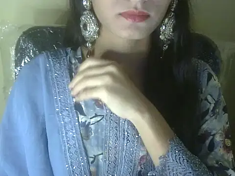 Snapshot of Shezi_N chatting on 12.01.25 Shezi N online show from 12.01.25