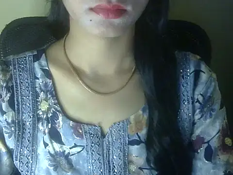 Snapshot of Shezi_N chatting on 01.08.26 Shezi N online show from 01.08.26