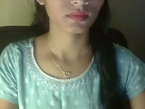 Snapshot of Shezi_N chatting on 01.11.26 Shezi N online show from 01.11.26