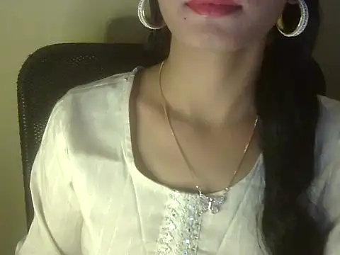 Snapshot of Shezi_N chatting on 01.13.26 Shezi N online show from 01.13.26