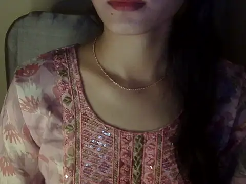 Snapshot of Shezi_N chatting on 03.08.26 Shezi N online show from 03.08.26