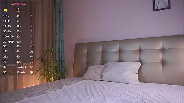 MayaHjelm online show from 11.10.25