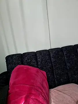 bambiluly online show from 12.18.25