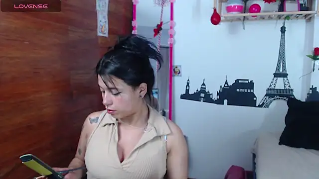 petite coral online show from 03.11.26