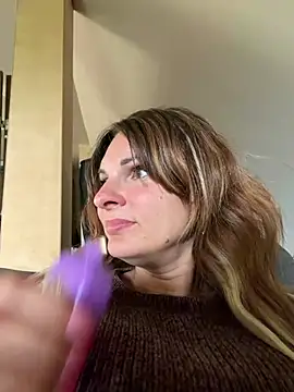kinkysarahx online show from 05.26.26