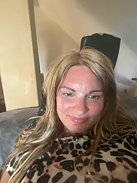kinkysarahx online show from 07.31.26
