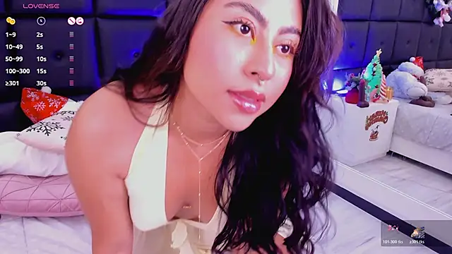 TamaraLeen online show from 12.16.25