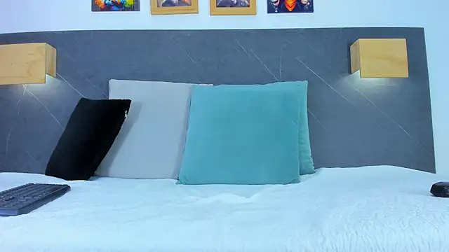 iamdoll online show from 02.26.26