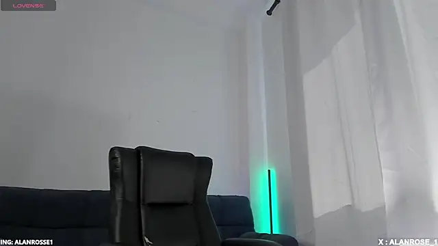 Snapshot of AlanRose01 chatting on 10.24.25 AlanRose01 online show from 10.24.25