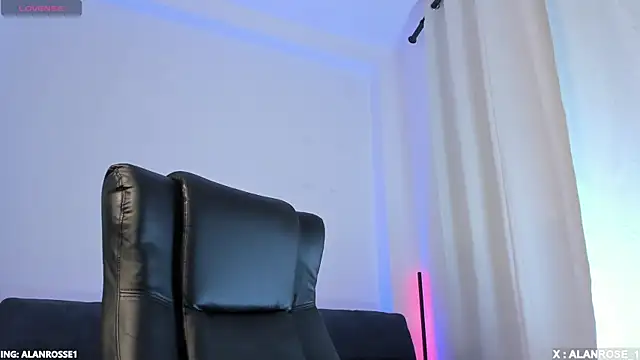 Snapshot of AlanRose01 chatting on 11.04.25 AlanRose01 online show from 11.04.25