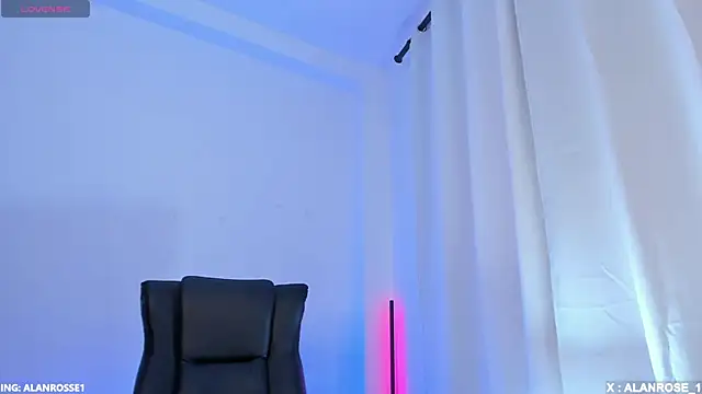 Snapshot of AlanRose01 chatting on 11.09.25 AlanRose01 online show from 11.09.25