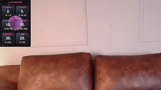 Snapshot of Bellaryy chatting on 11.06.25 Bellaryy online show from 11.06.25