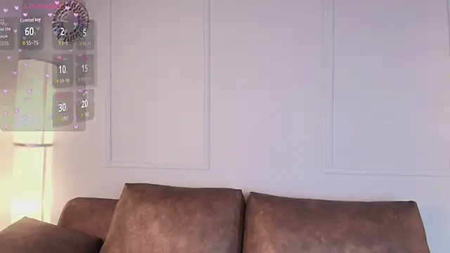 Snapshot of Bellaryy chatting on 11.27.25 Bellaryy online show from 11.27.25