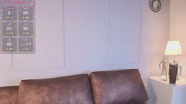 Snapshot of Bellaryy chatting on 12.04.25 Bellaryy online show from 12.04.25