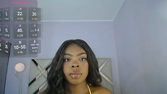 Snapshot of Maiacharris_ chatting on 05.19.26 Maiacharris online show from 05.19.26