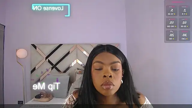 Snapshot of Maiacharris_ chatting on 06.03.26 Maiacharris online show from 06.03.26