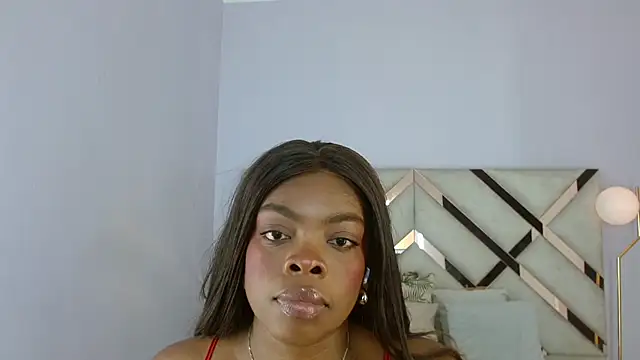 Snapshot of Maiacharris_ chatting on 07.14.26 Maiacharris online show from 07.14.26