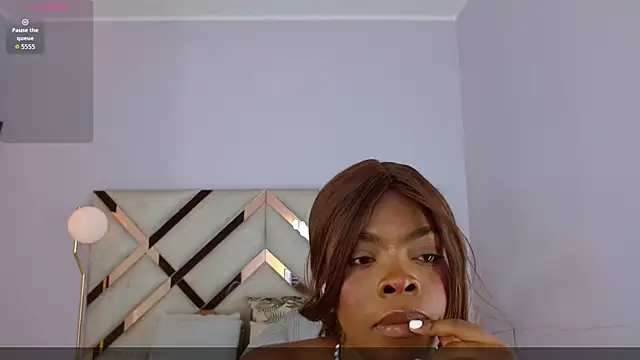 Snapshot of Maiacharris_ chatting on 07.27.26 Maiacharris online show from 07.27.26