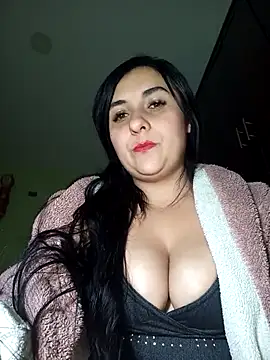 Kymberlaury online show from 10.28.25