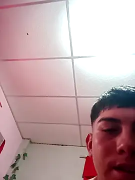 Snapshot of Titi_07_HT chatting on 11.05.25 Titi 07 HT online show from 11.05.25