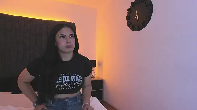 AuraSky  online show from 10.28.25