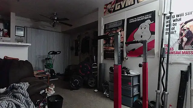 biggerisbetter12 online show from 03.17.26