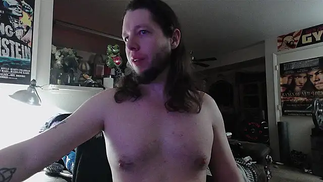 biggerisbetter12 online show from 04.25.26
