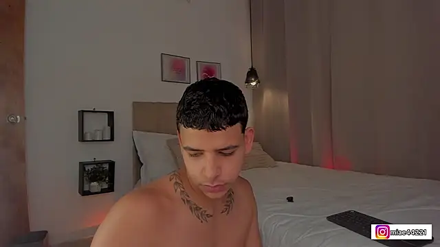 Snapshot of Little_Emma_11 chatting on 01.12.26 Little Emma 11 online show from 01.12.26